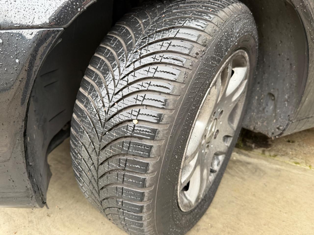 MERCEDES-BENZ E220 CDI 150CV AUTOMATICO GANCIO TRAINO