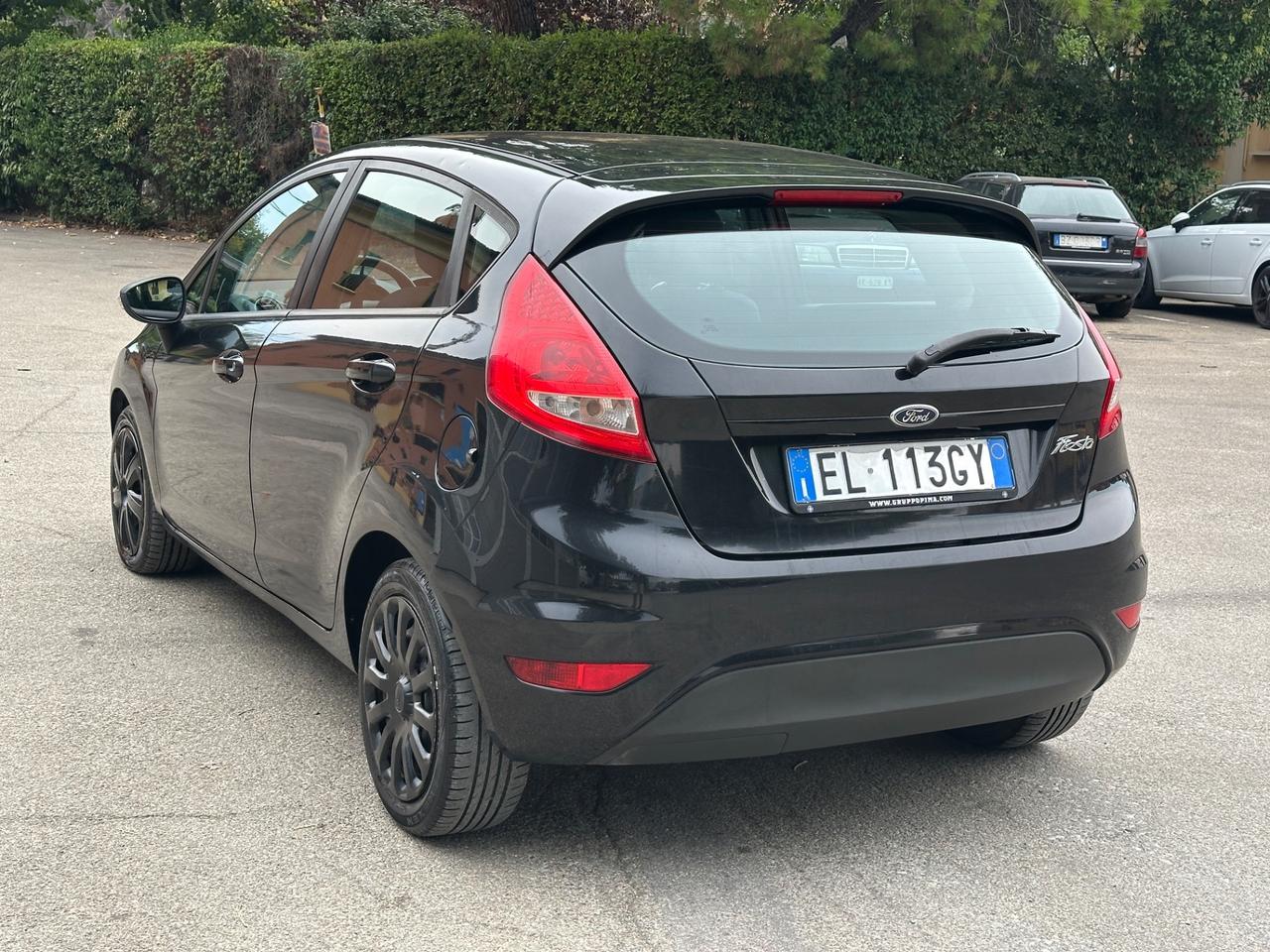 Ford Fiesta 1.4 16V 5p. Bz.- GPL Titanium Bs.