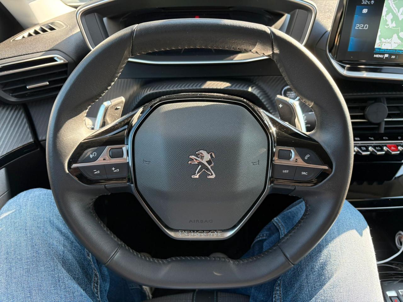 PEUGEOT 2008 1.5 BLUEHDI GT LINE