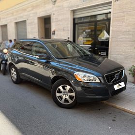 Volvo XC60 **UNICO PROPRIETARIO**