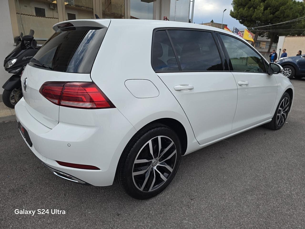 Volkswagen Golf 2.0 TDI DSG 5p. Executive BlueMotion Technology
