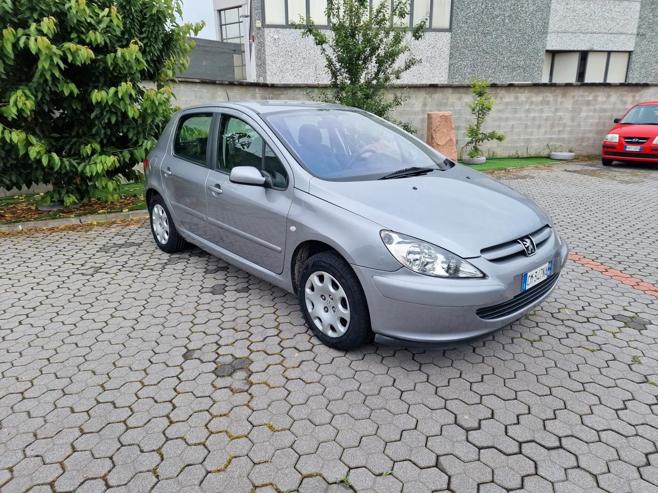 Peugeot 307 1.4 benzina 120000 km