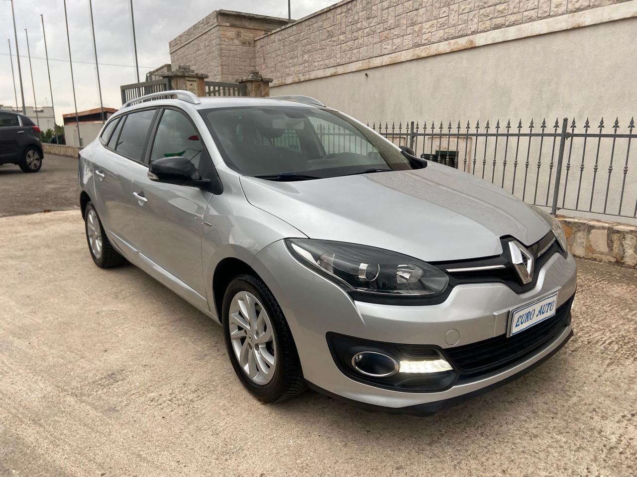Renault Megane Mégane dCi 110CV EDC SporTour Limited