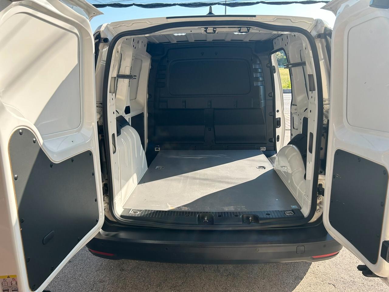 Volkswagen Caddy 2.0 TDI 122CV - EURO 6E