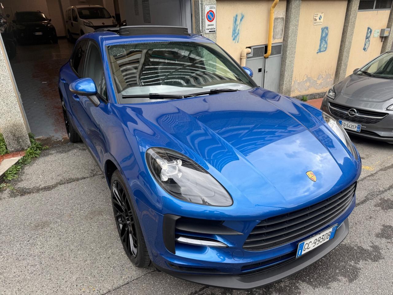 PORSCHE MACAN 2.0 ZAFFIRO CERCHI 21 TETTO SCARICHI