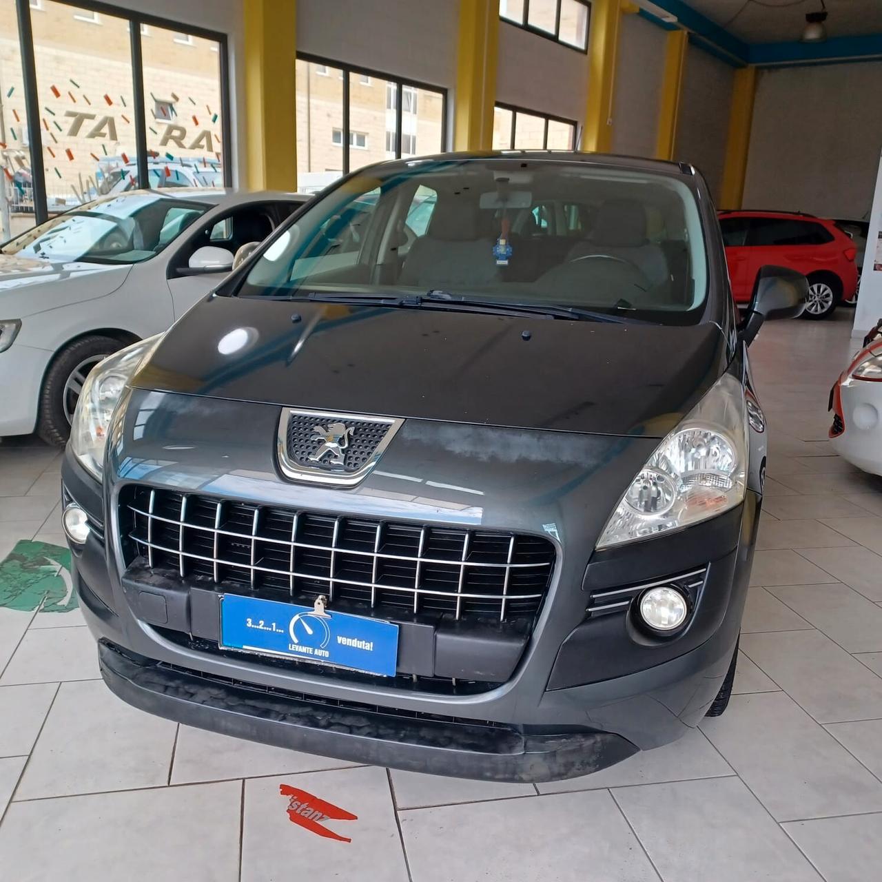 SPAZIOSA IDEALE PER FAMIGLIE 3008 1.6 HDI