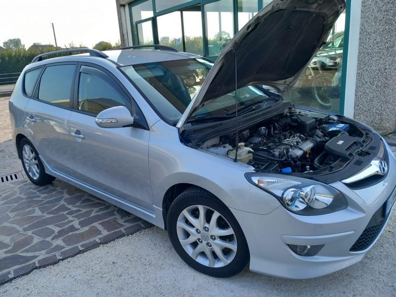 Hyundai i30 CW 1.6 crdi Comfort 128cv