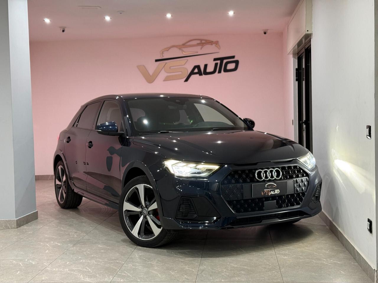 Audi A1 citycarver 30 TFSI S tronic Identity Contrast