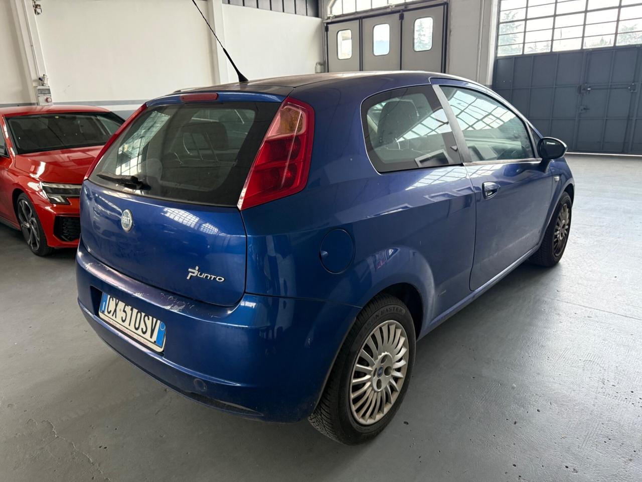 FIAT GRANDE PUNTO 3 PORTE NEOPATENTATI