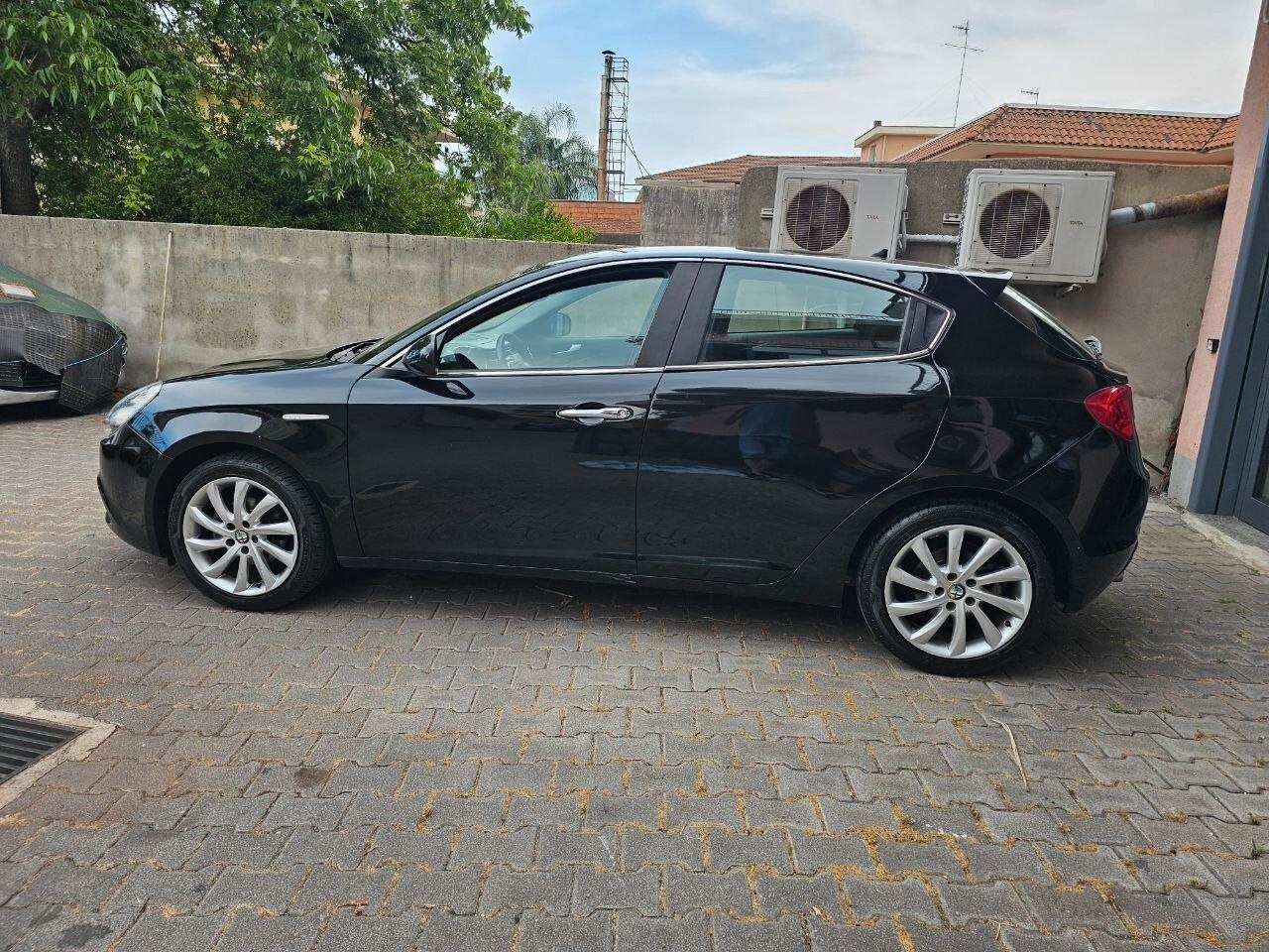 Alfa Romeo Giulietta 1.6 JTDm-2 120 CV Distinctive