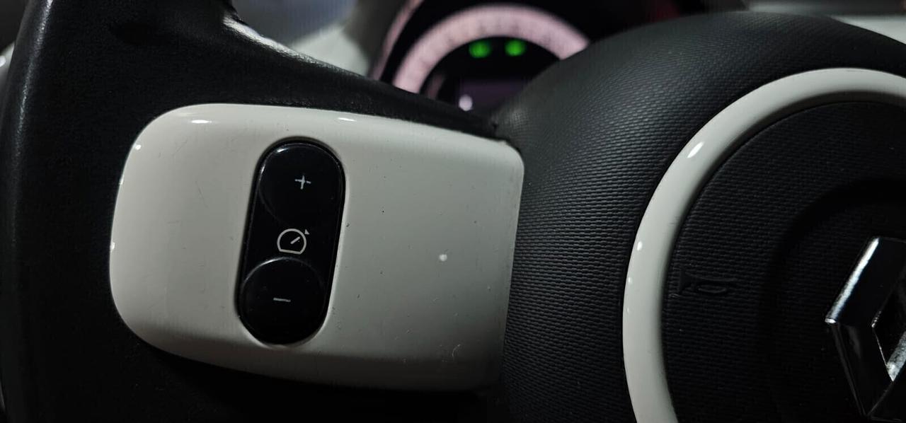 NUOVA RENAULT TWINGO INTENS TCe 0.9 BENZ 92CV