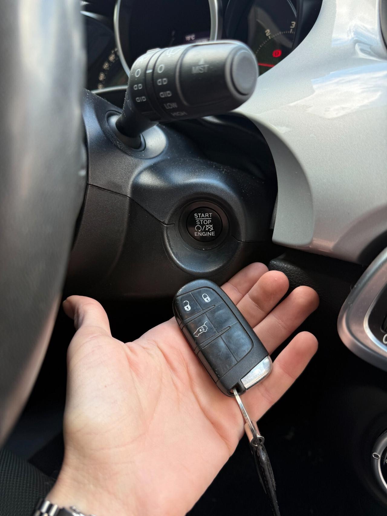 Fiat 500X 1.6 MultiJet 120 CV CRONOLOGIA MANUTENZIE + DISTRIBUZIONE APPENA FATTA