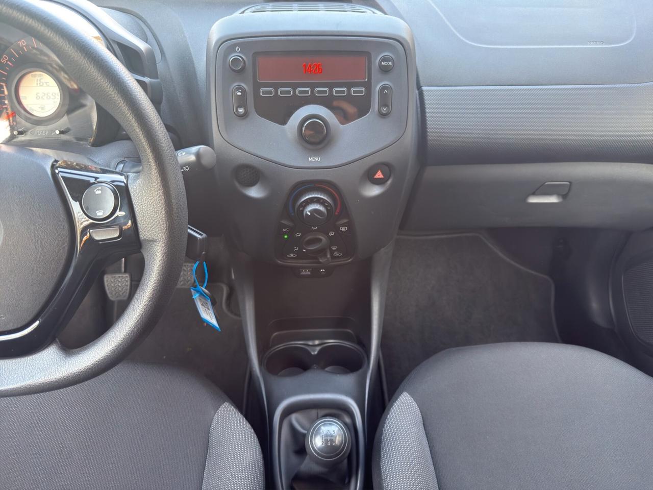 Toyota Aygo Connect 1.0 VVT-i 72CV 5 porte x-business light