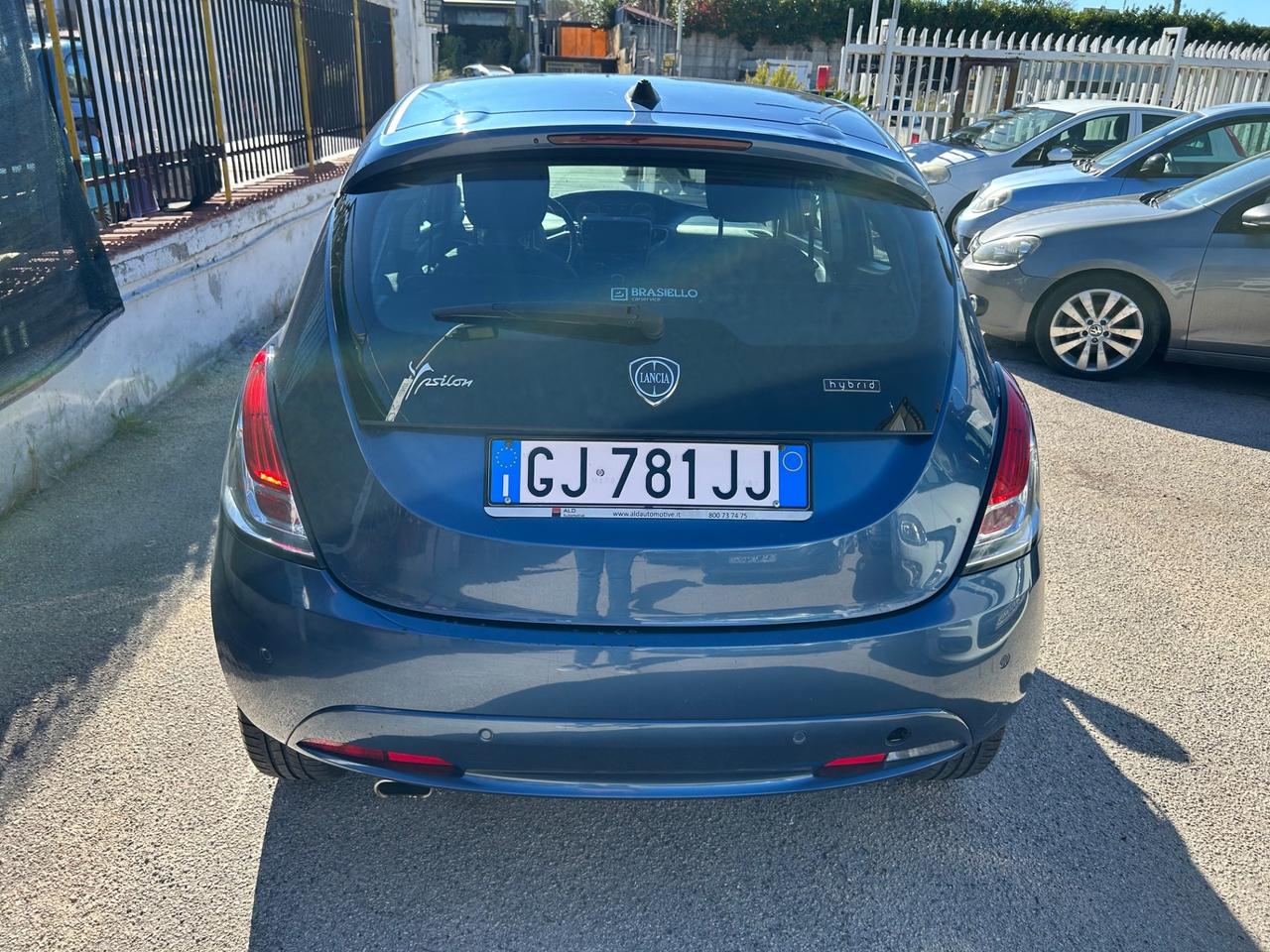 Lancia Ypsilon 1.0 FireFly 5 porte S&S Hybrid Ecochic Gold
