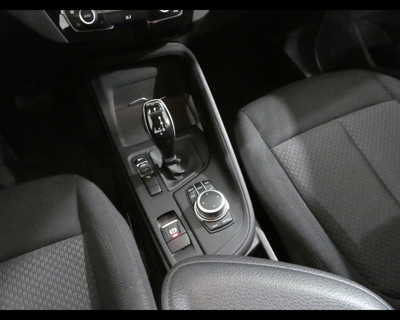 BMW X1 (F48) - X1 sDrive18d Business Advantage