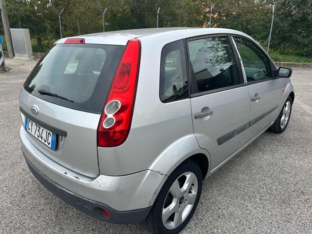 FORD Fiesta 1.4 TDCi 5p. Ghia senza nessun lavoro da fare