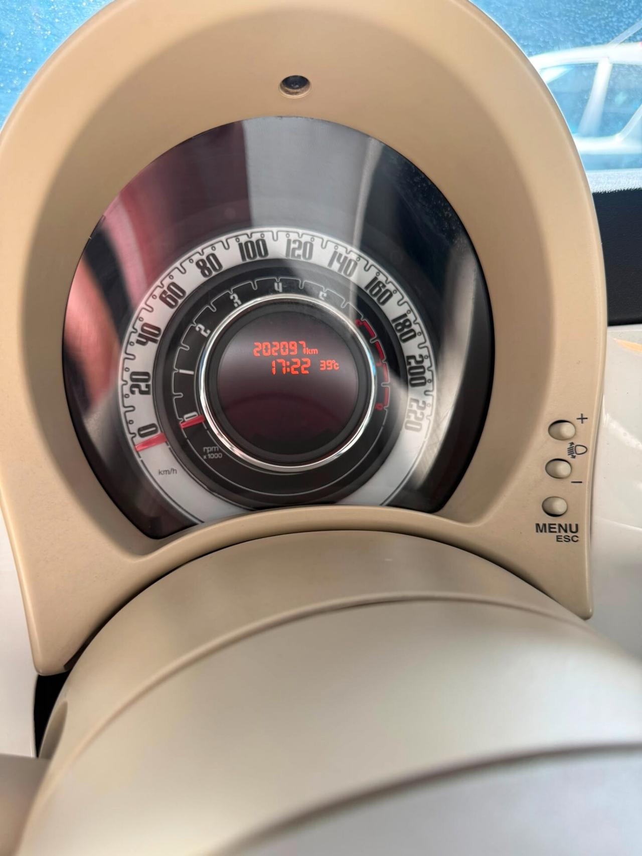 AGOSTO APERTI! 500 1.2CC 69CV TETTO SCHERMO MULTIMEDIALE
