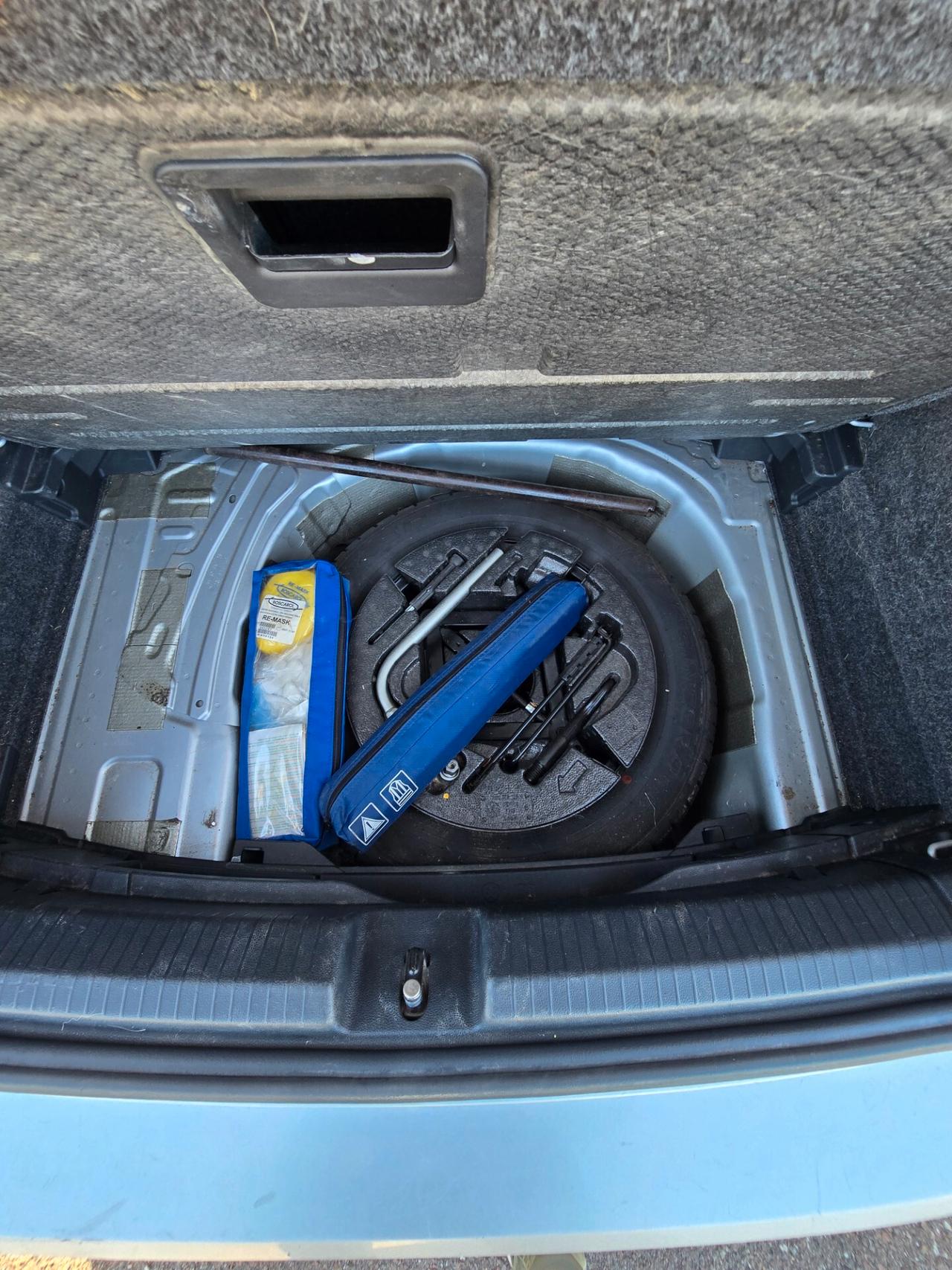 Volkswagen Polo 1.0 TGI 5p. 75cv Neopatentati