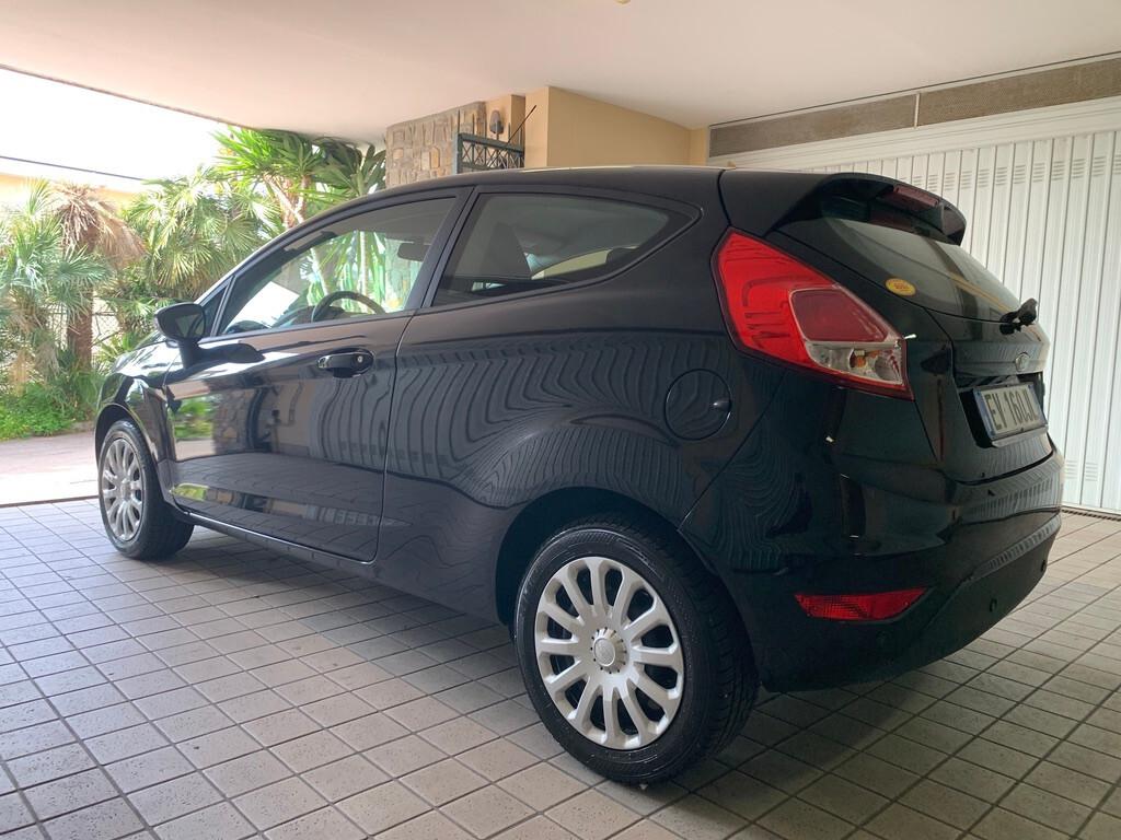 Ford Fiesta 1.4 3 porte Benzina- GPL 26.000 km !!