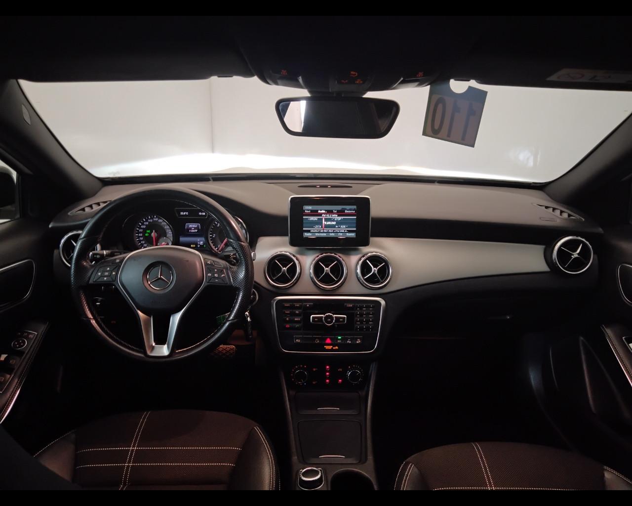 Mercedes-Benz GLA-X156 2014 - GLA 220 d (cdi) Sport 4matic 170cv auto