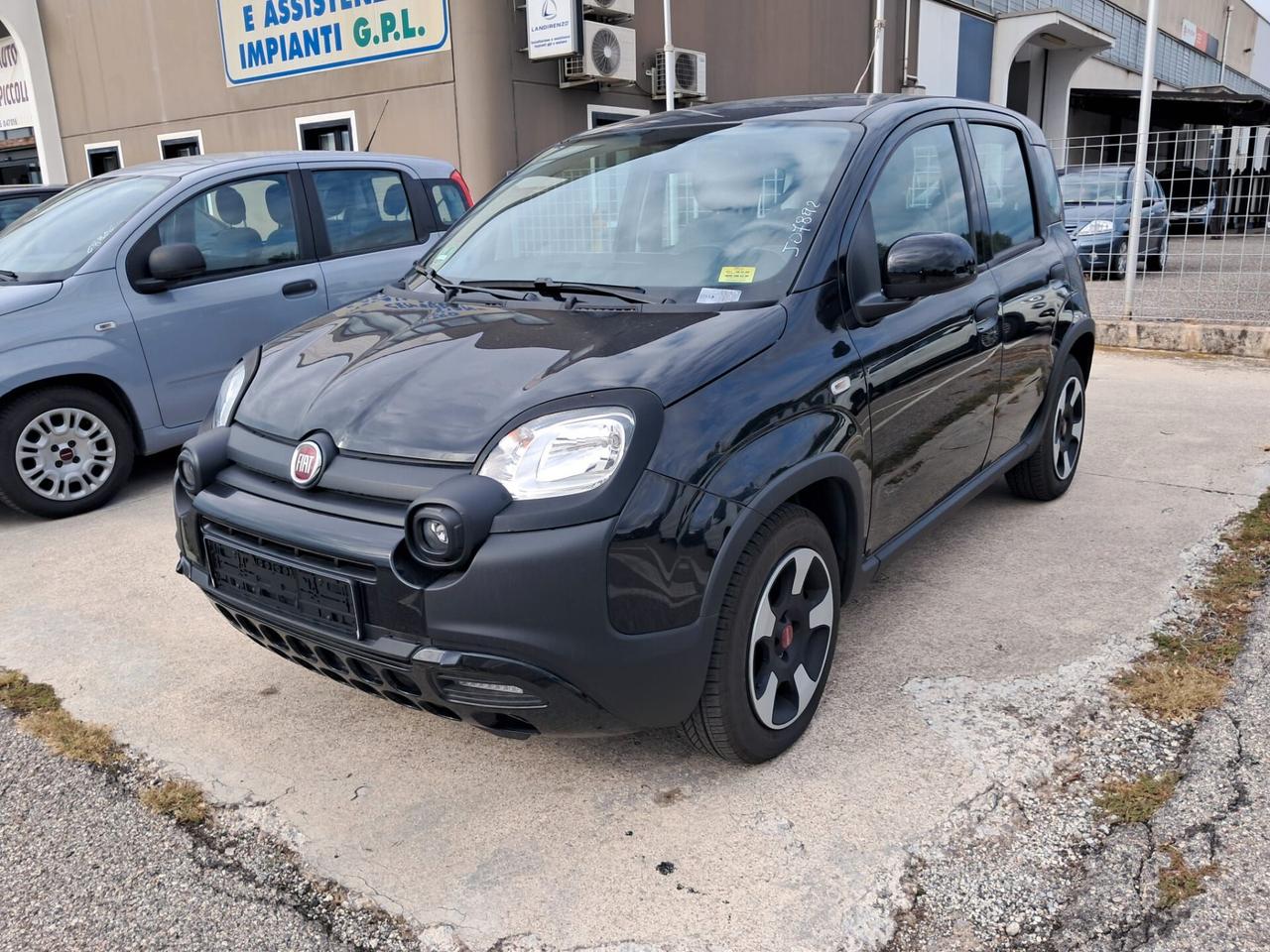 Fiat Panda 1.0 FireFly S&S Hybrid City Cross