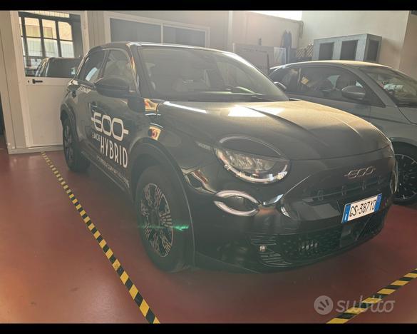 FIAT 600 600 1.2 Hybrid 100cv N70915