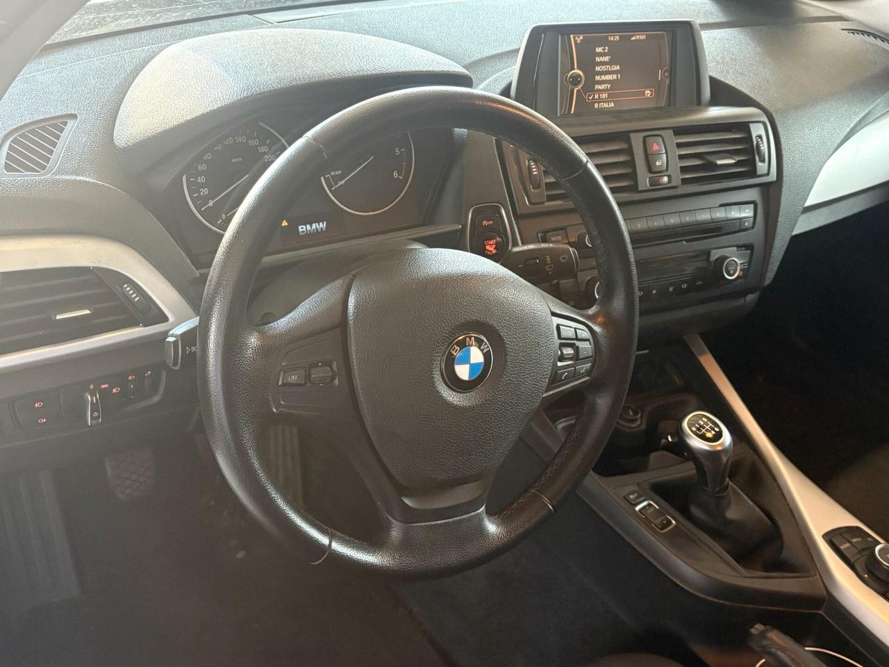 Bmw 116 116d 5p. Urban