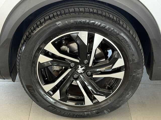 Peugeot 2008 1.2 PureTech 130 CV EAT8 Allure