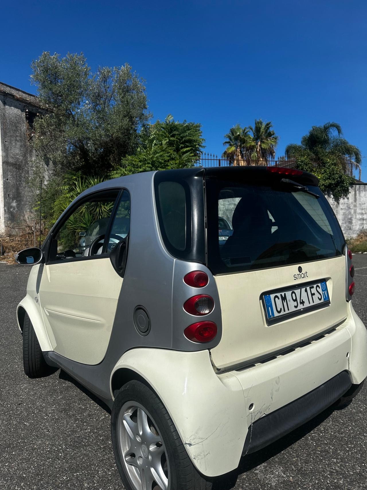 Smart ForTwo 700 coupé pure (45 kW)