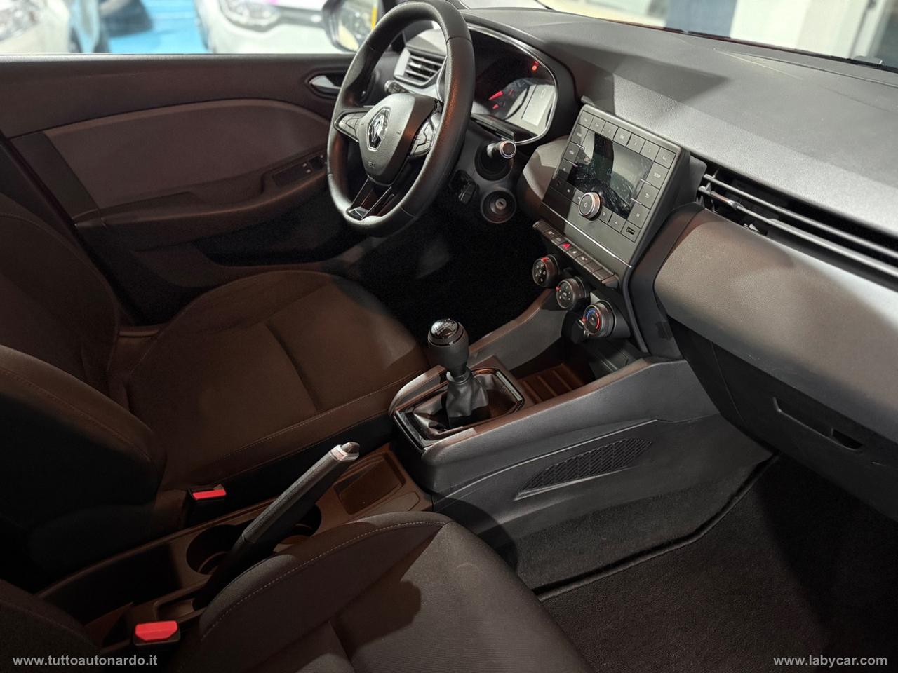 RENAULT Clio dCi 8V 90CV 5p. Moschino Life