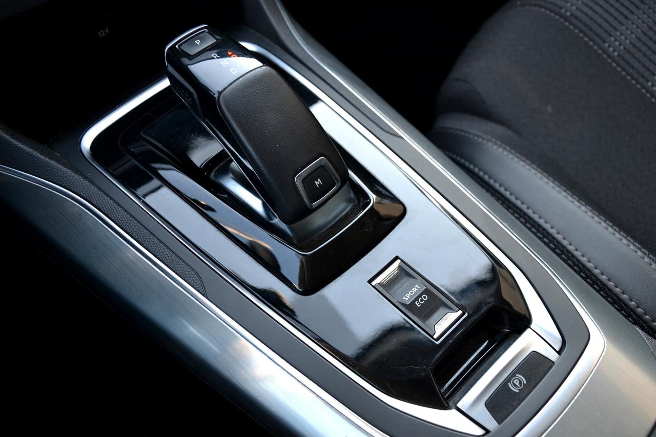 Peugeot 308 BlueHDi 130 S&S EAT8 SW Allure