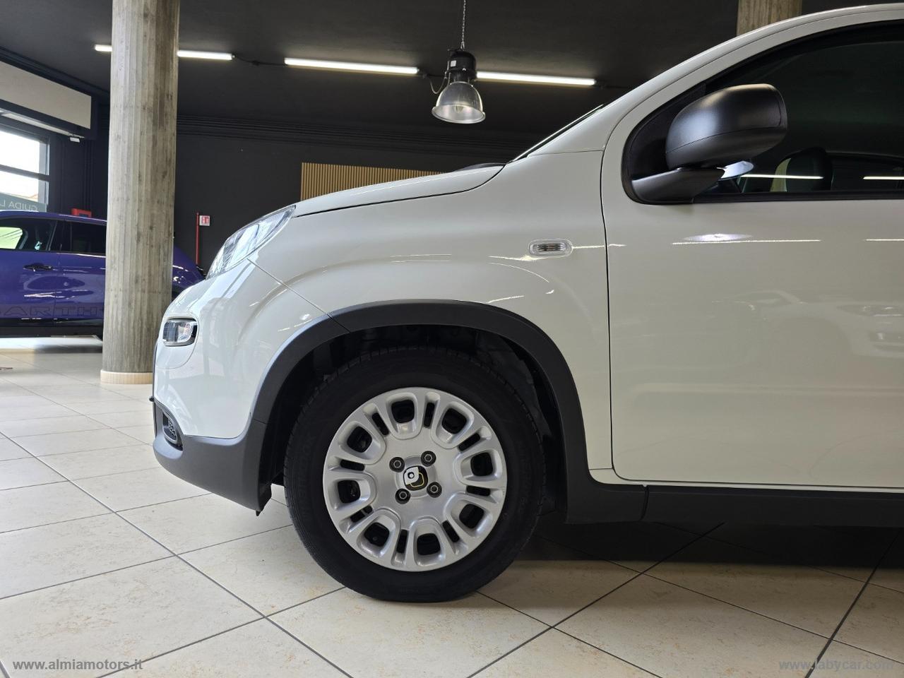 FIAT Panda 1.0 FireFly S&S Hybrid Pandina