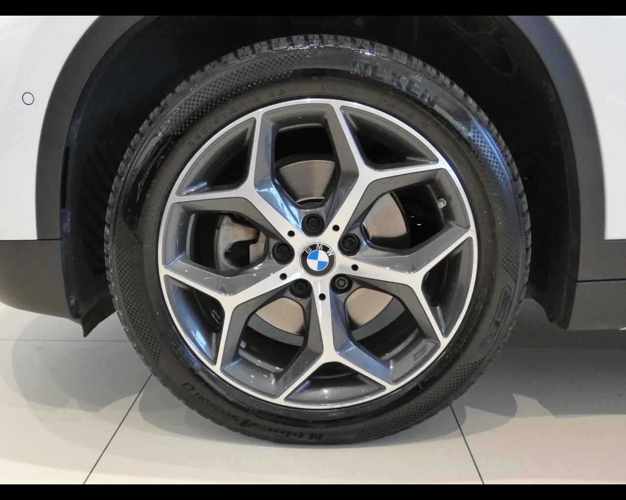 BMW X1 (F48) - X1 xDrive18d xLine