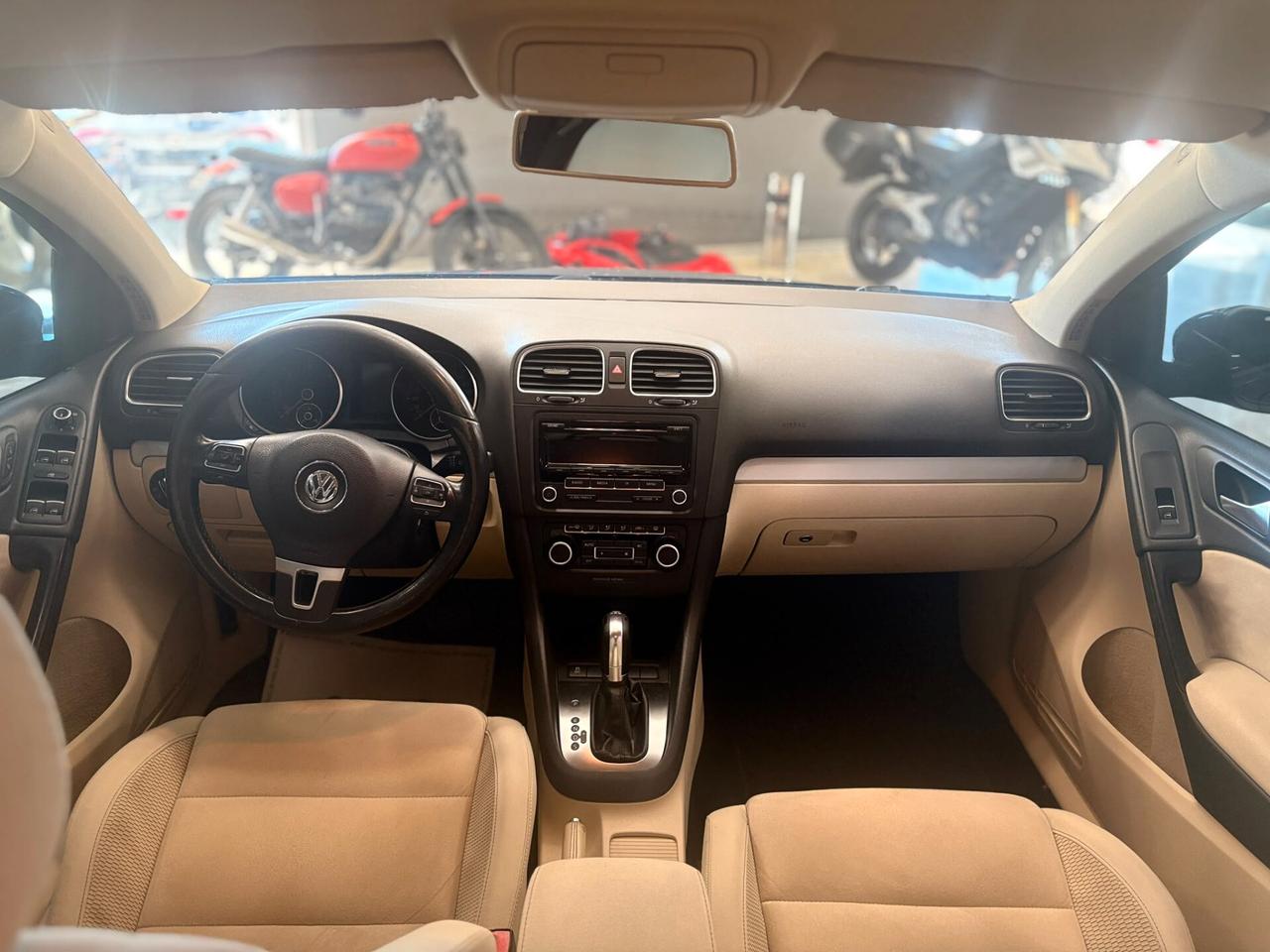 Volkswagen Golf 1.6 TDI DPF DSG 5p. Highline