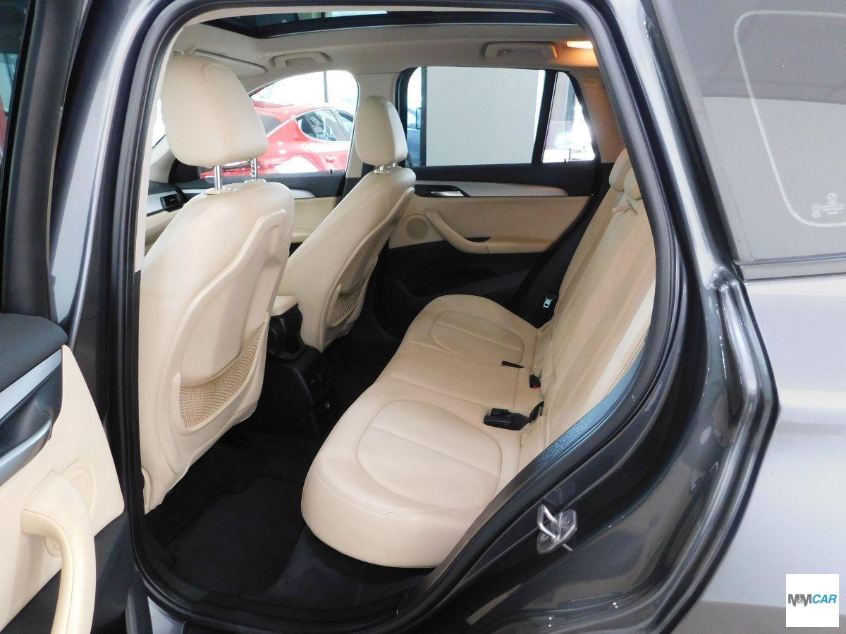 BMW - X1 - sDrive18d Advantage