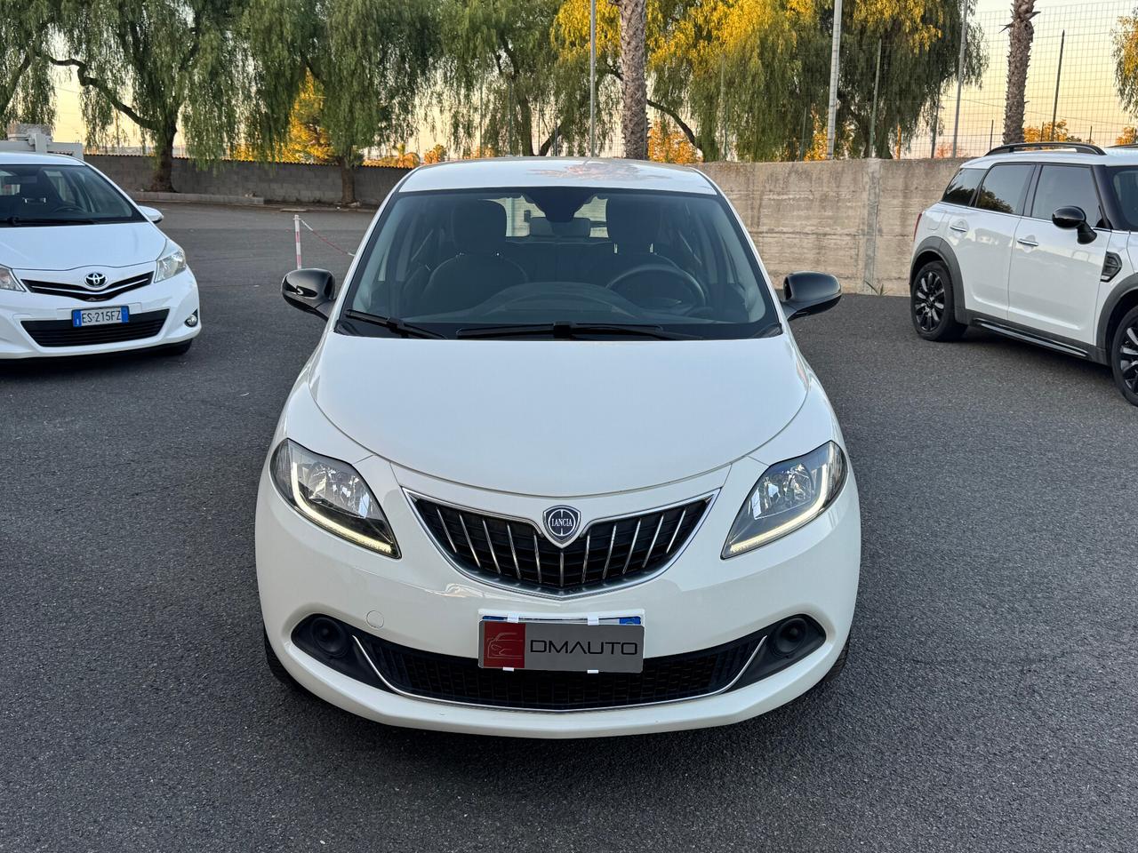 Lancia Ypsilon 1.0 FireFly 5 porte S&S Hybrid Ecochic Silver