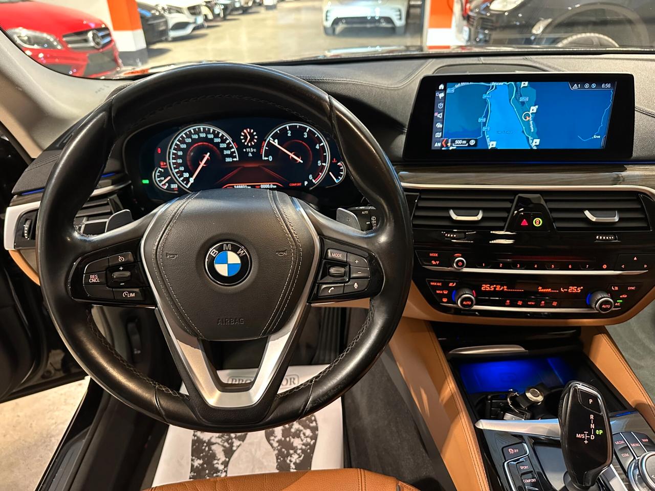 Bmw 520 d xDrive Touring Luxury - LUCI AMBIENTE RETROCAMERA