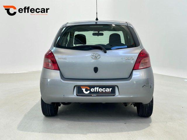 TOYOTA Yaris 1.0 5 porte Sol