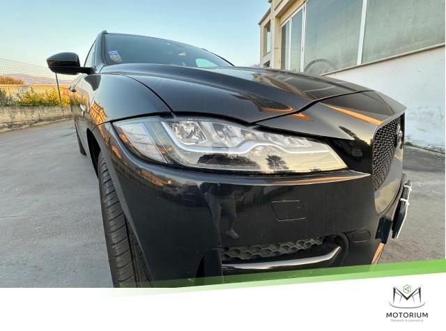 Jaguar F-Pace 2.0 D 180 CV AWD Automatic