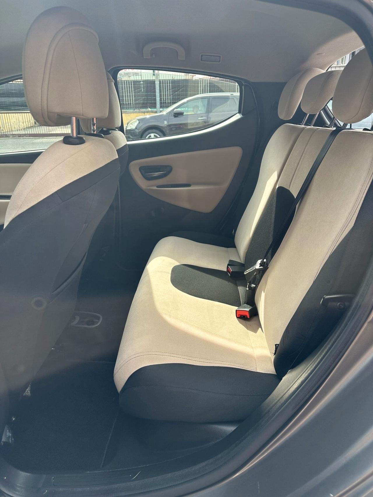 Lancia Ypsilon 1.2 69 CV 5 porte GPL Ecochic Gold