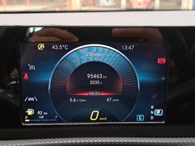 MERCEDES-BENZ CLA 200 d Automatic Premium SHOOTING BRAKE WAGON