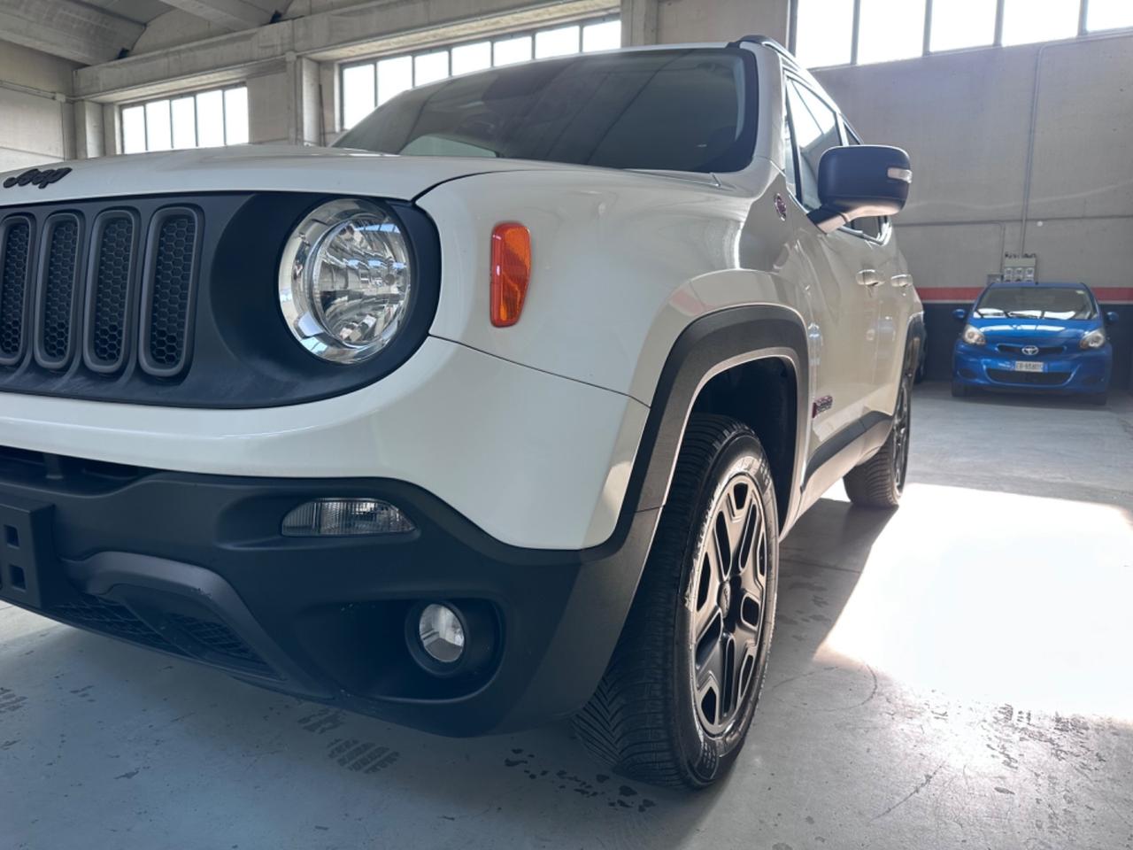 Jeep Renegade 2.0 Mjt 170CV 4WD Active Drive Low Trailhawk