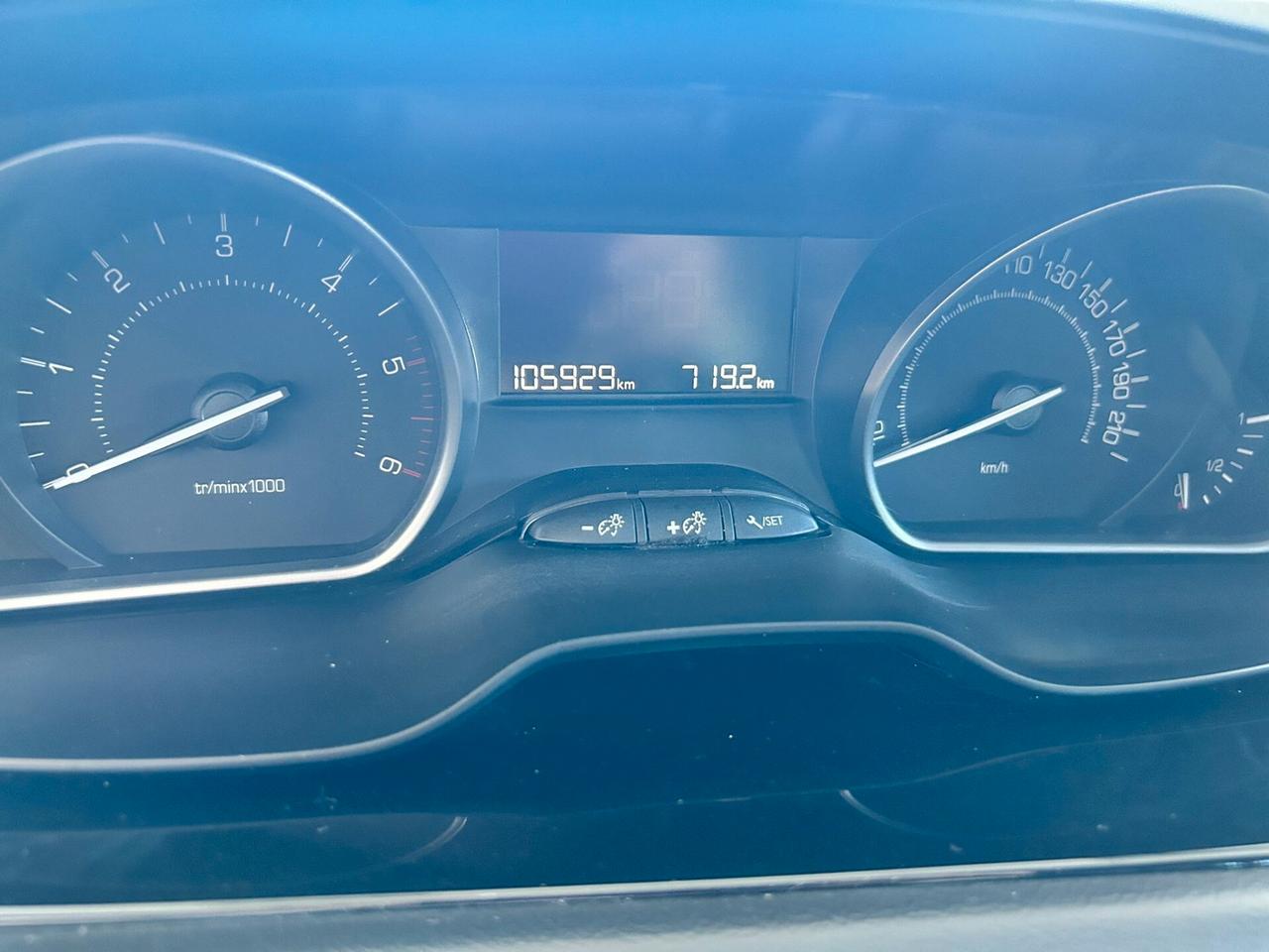 Peugeot 208 1.6D X NEOPATENTATI 2017