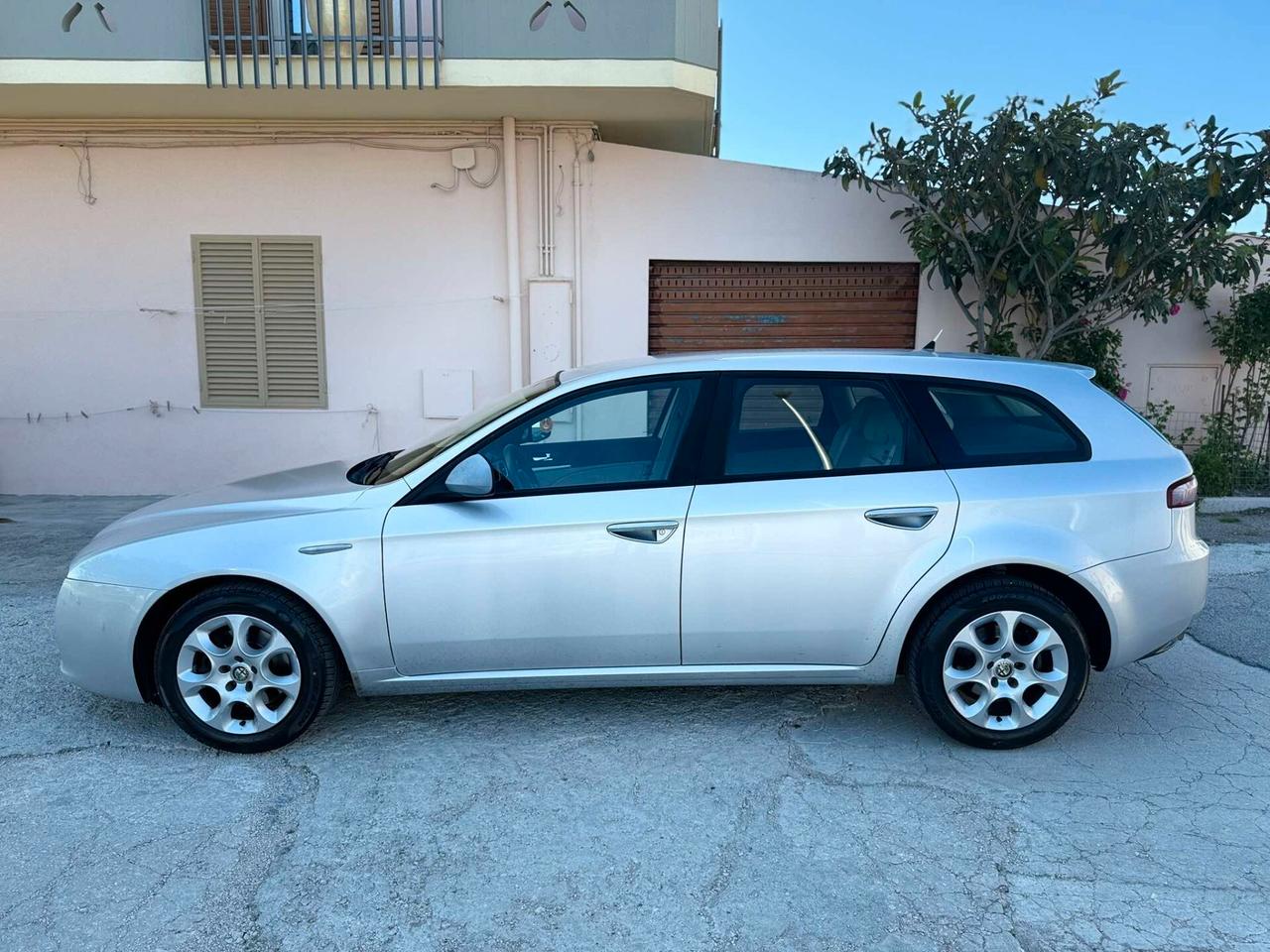 Alfa Romeo 159 1.9 JTDm Sportwagon Distinctive