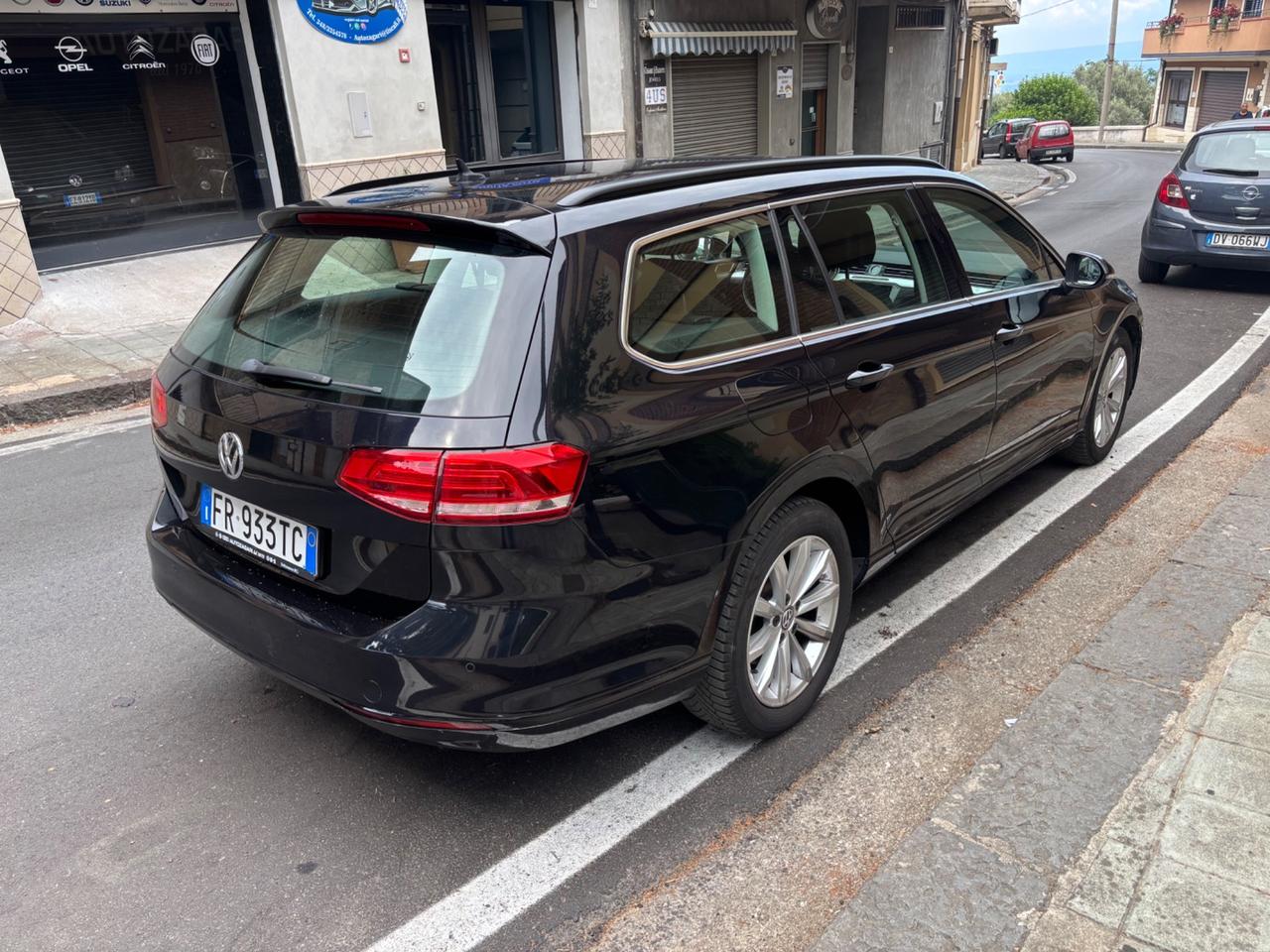 Volkswagen Passat 1.6 TDI SCR DSG Business BMT