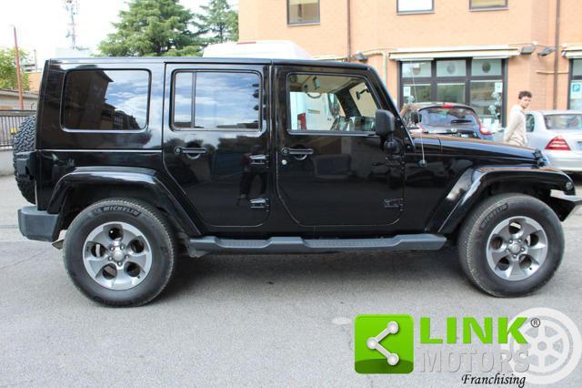 JEEP Wrangler Unlimited 3.6 V6 Sahara Auto con gancio traino