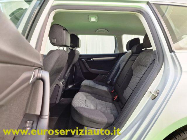 VOLKSWAGEN Passat VARIANT. 1.6 TDI DSG Comfortline