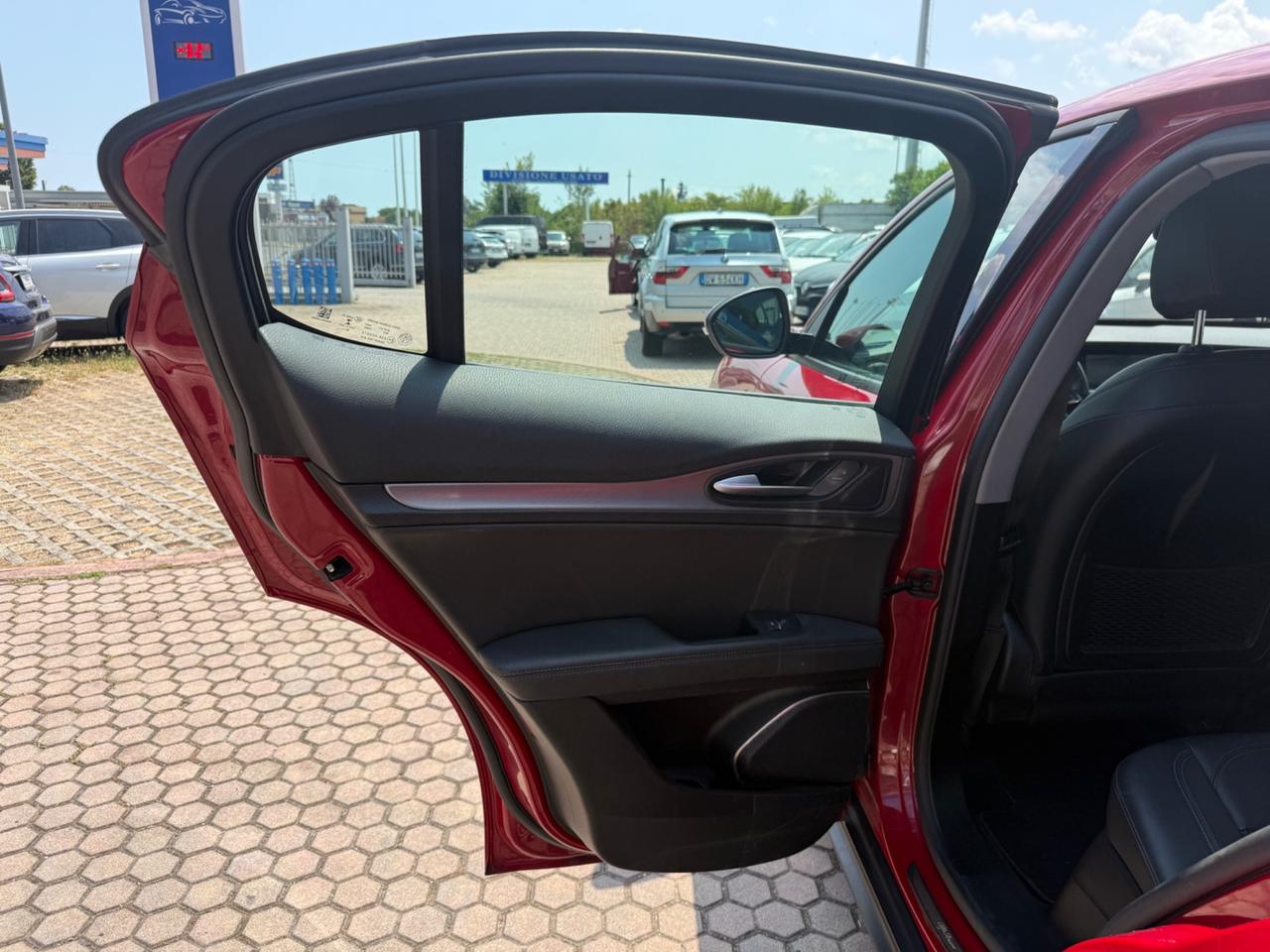 Alfa Romeo Stelvio 2.2 Turbodiesel 190 CV AT8 Q4 Sprint