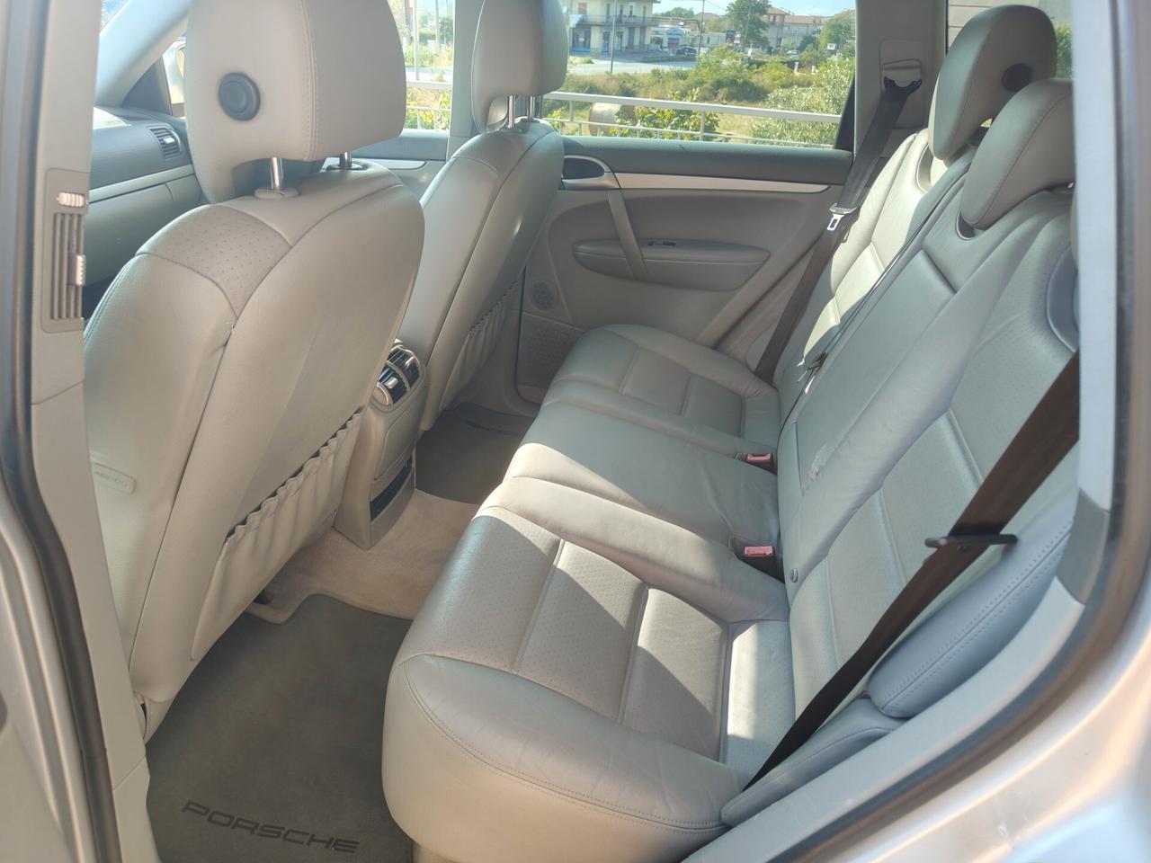 Porsche Cayenne 3.2 V6 cat