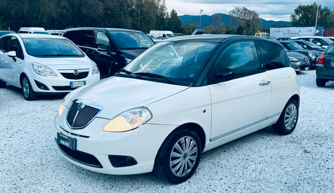 Lancia Ypsilon 1.2 Argento